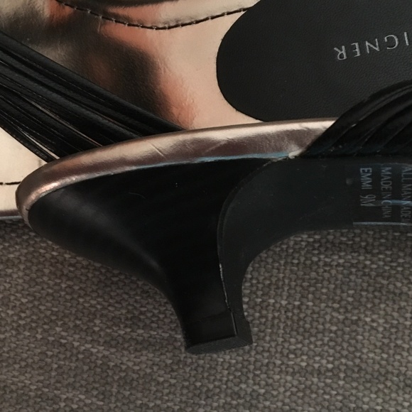 Etienne Aigner Sandals - Picture 4 of 4